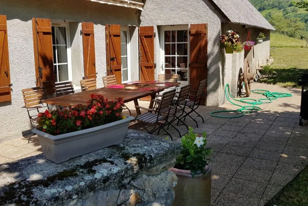 Le Carot : gîte de montagne indépendant et calme Campan Casa vacanze