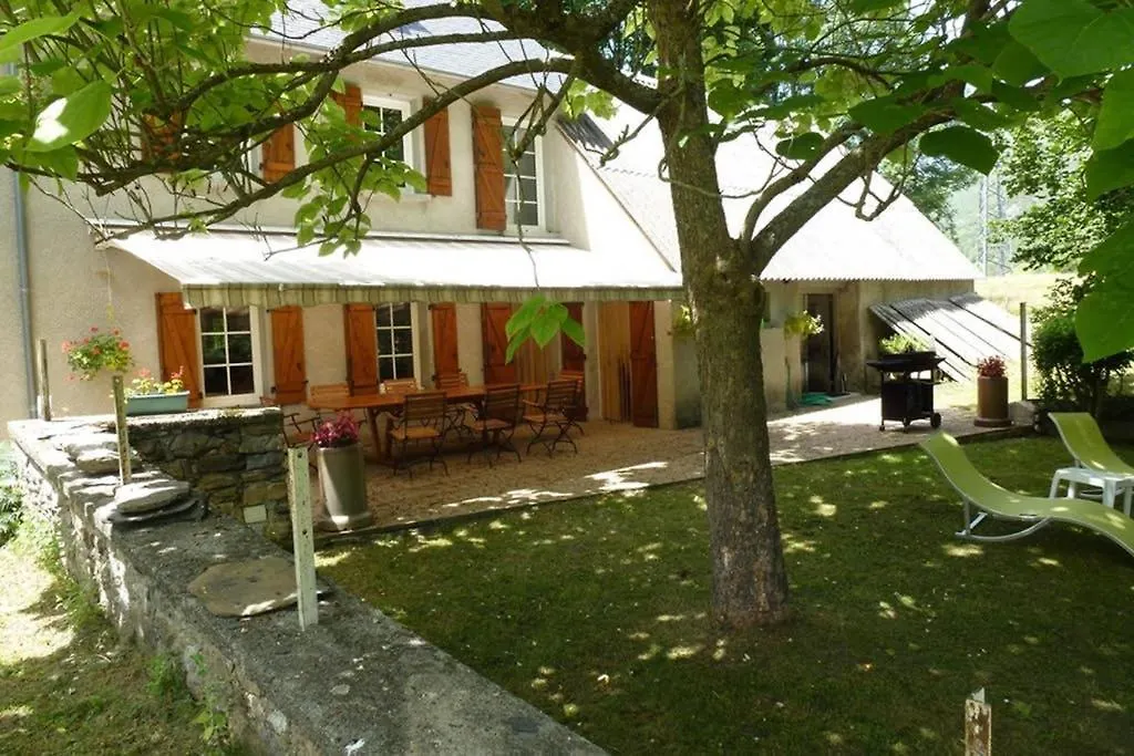 Le Carot : gîte de montagne indépendant et calme Campan